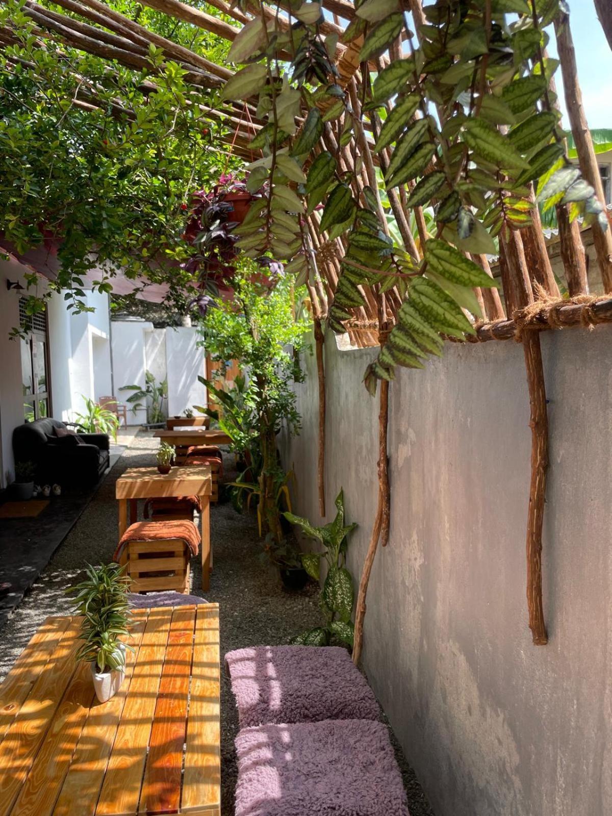 Seacret Soul Villa & Cafe マータラ エクステリア 写真